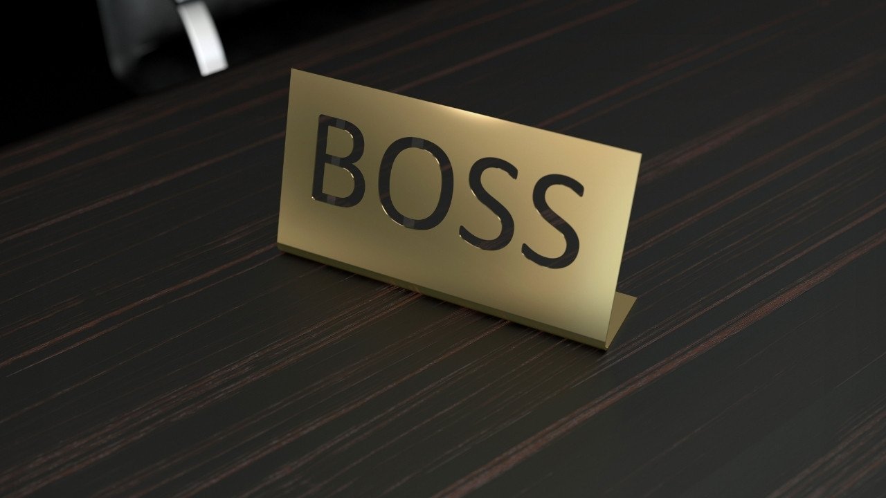 120+ Boss Babe Captions for Instagram – Confident, Powerful & Hustle Quotes (2025)